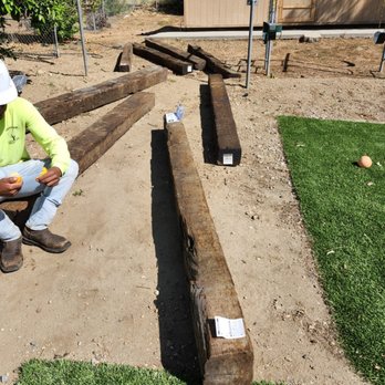 Francisco's Tree Service - Here we are finishing a job we did last week and finishing today. The before and after photo. - Tree Services Near Me - Ontario, California Francisco's Tree Service - Here we are finishing a job we did last week and finishing today. The before and after photo. - Tree Services Near Me - Ontario, California