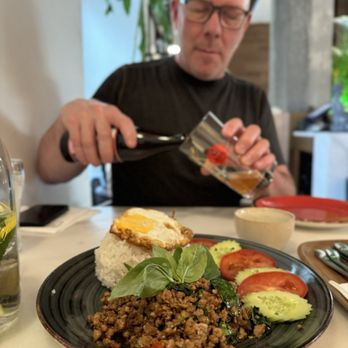 Taj Kraków - Street food beef appetizer. This was so good, I am still thinking about it a week later. - Thai Near Me - Kraków, Massachusetts