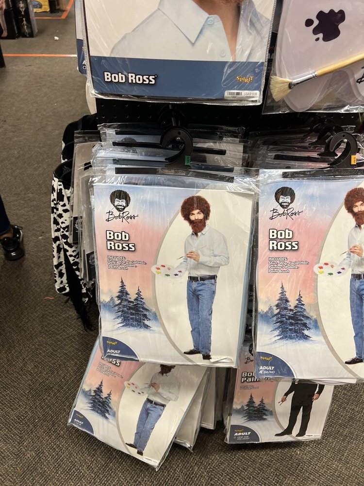 SPIRIT HALLOWEEN MING 4340 Ming Ave, Bakersfield, California