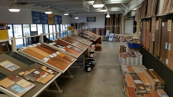 Lawrence Floor Trader