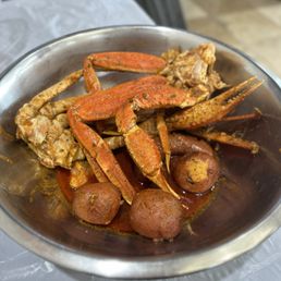 $13.99 colossal crab cluster wed/fri only ALL DAY $13.99 colossal crab cluster wed/fri only ALL DAY