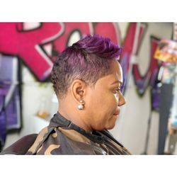 The Groom Lounge - She loved how the cut accented her color!  Can't tell her shit now!