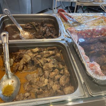 Pinoy Halo Halo - Adobong Pusit, Pancit, Bicol Express, BBQ Skewers - Filipino Near Me - Toronto, Ontario Pinoy Halo Halo - Adobong Pusit, Pancit, Bicol Express, BBQ Skewers - Filipino Near Me - Toronto, Ontario