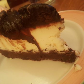 Il Caffe Latte - Chocolate cheesecake - Coffee & Tea Near Me - New York, New York Il Caffe Latte - Chocolate cheesecake - Coffee & Tea Near Me - New York, New York