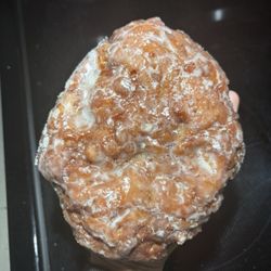 G & S Donuts - Apple fritter