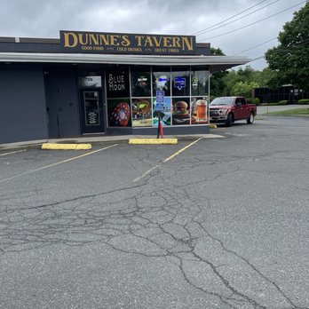 Dunne’s Tavern - Exterior photo - American Near Me - Agawam, Massachusetts Dunne’s Tavern - Exterior photo - American Near Me - Agawam, Massachusetts