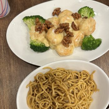 Chau's Cafe - Walnut Shrimp with side of lo mein (instead of rice) - Chinese Near Me - Ashburn, Virginia