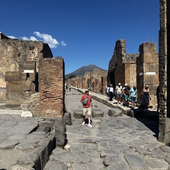 Askos Tours - Walking Tours Near Me - Pompei, NA
