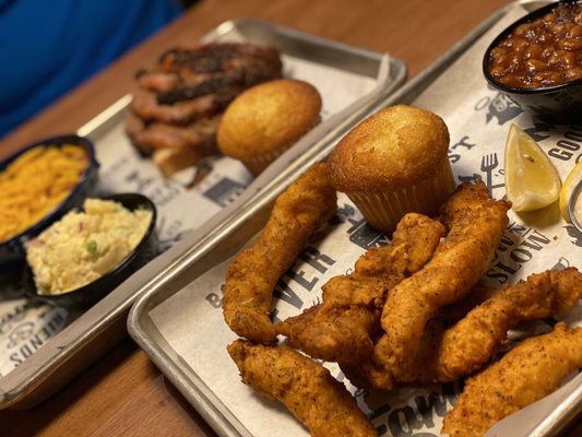 Famous Dave's Bar-B-Que by null
