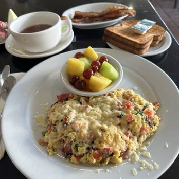 Bea Bea's - Scramble with pastrami and corned beef - Coffee & Tea Near Me - Burbank, California