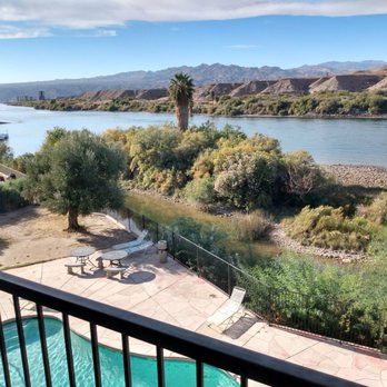 Bumbleberry Flats - American Near Me - Laughlin, Nevada
