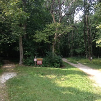 River Trail Nature Center - Two roads diverged into a woods.... - Parks Near Me - Northbrook, Illinois