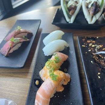 Kan Sushi - Snowflake salmon - amazing , seared tuna - amazing, squid - ok. - Sushi Bars Near Me - Honolulu, Hawaii Kan Sushi - Snowflake salmon - amazing , seared tuna - amazing, squid - ok. - Sushi Bars Near Me - Honolulu, Hawaii
