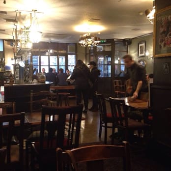 Rose & Crown - Pubs Near Me - London, XGL
