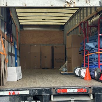 Eco Moving - 26' moving truck - Movers Near Me - Los Angeles, California Eco Moving - 26' moving truck - Movers Near Me - Los Angeles, California