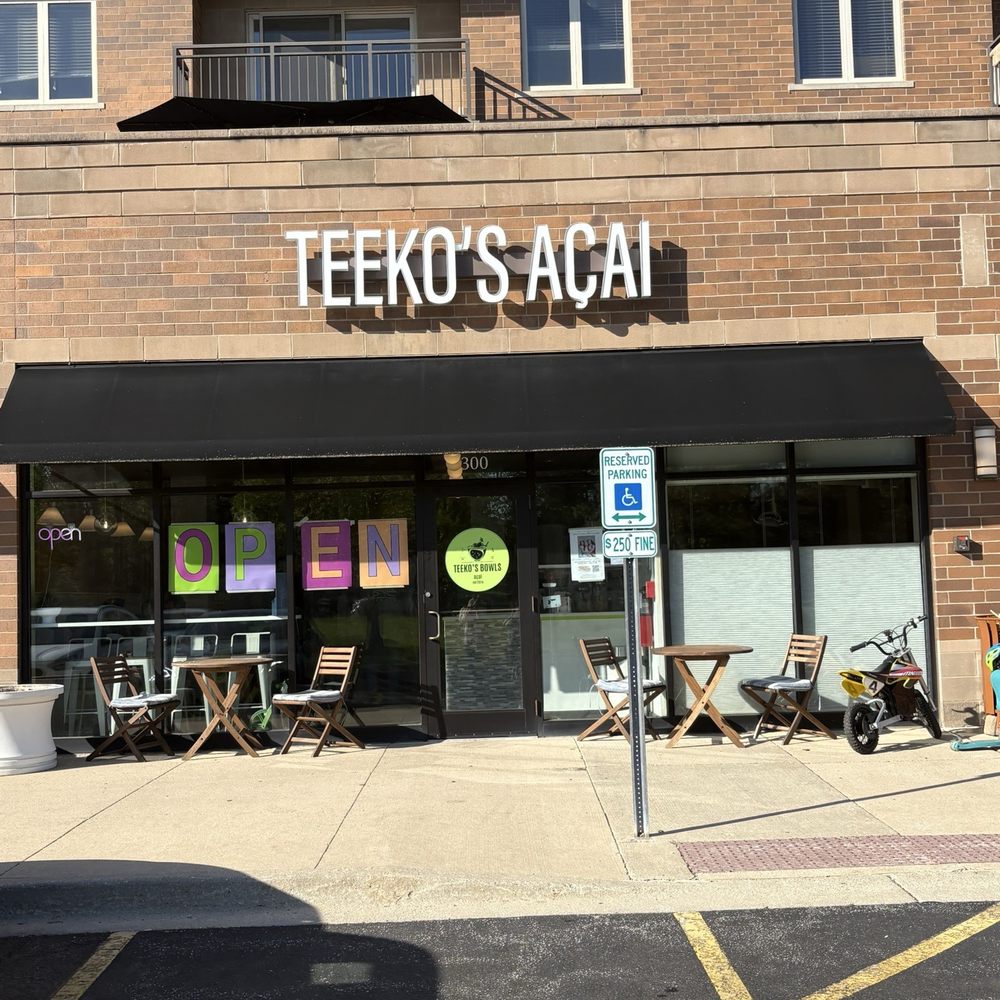 Teeko's Acai - Outside - Acai Bowls Near Me - Vernon Hills, Illinois Teeko's Acai - Outside - Acai Bowls Near Me - Vernon Hills, Illinois