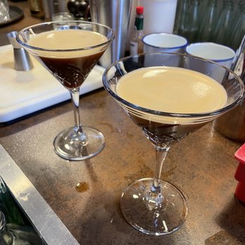 Resturant Zur Werkstatt - Expresso Martini - Swiss Food Near Me - Luzern, LU Resturant Zur Werkstatt - Expresso Martini - Swiss Food Near Me - Luzern, LU