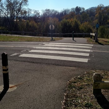 Lick Run Greenway - Quarry Rd crossing - Hiking Near Me - Roanoke, Virginia