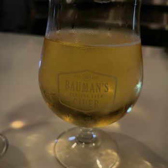 Bauman’s On Oak - Guava Grapefruit Cider - Cideries Near Me - Portland, Oregon Bauman’s On Oak - Guava Grapefruit Cider - Cideries Near Me - Portland, Oregon
