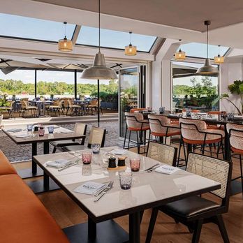 Hilton Vienna Waterfront - Restaurant - Hotels Near Me - Vienna, 9 Hilton Vienna Waterfront - Restaurant - Hotels Near Me - Vienna, 9