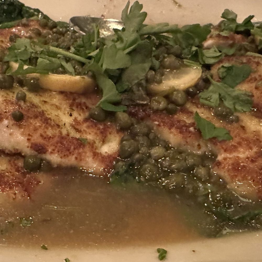 Maggiano's Little Italy - Chicken Piccata - Italian Near Me - Indianapolis, Indiana Maggiano's Little Italy - Chicken Piccata - Italian Near Me - Indianapolis, Indiana