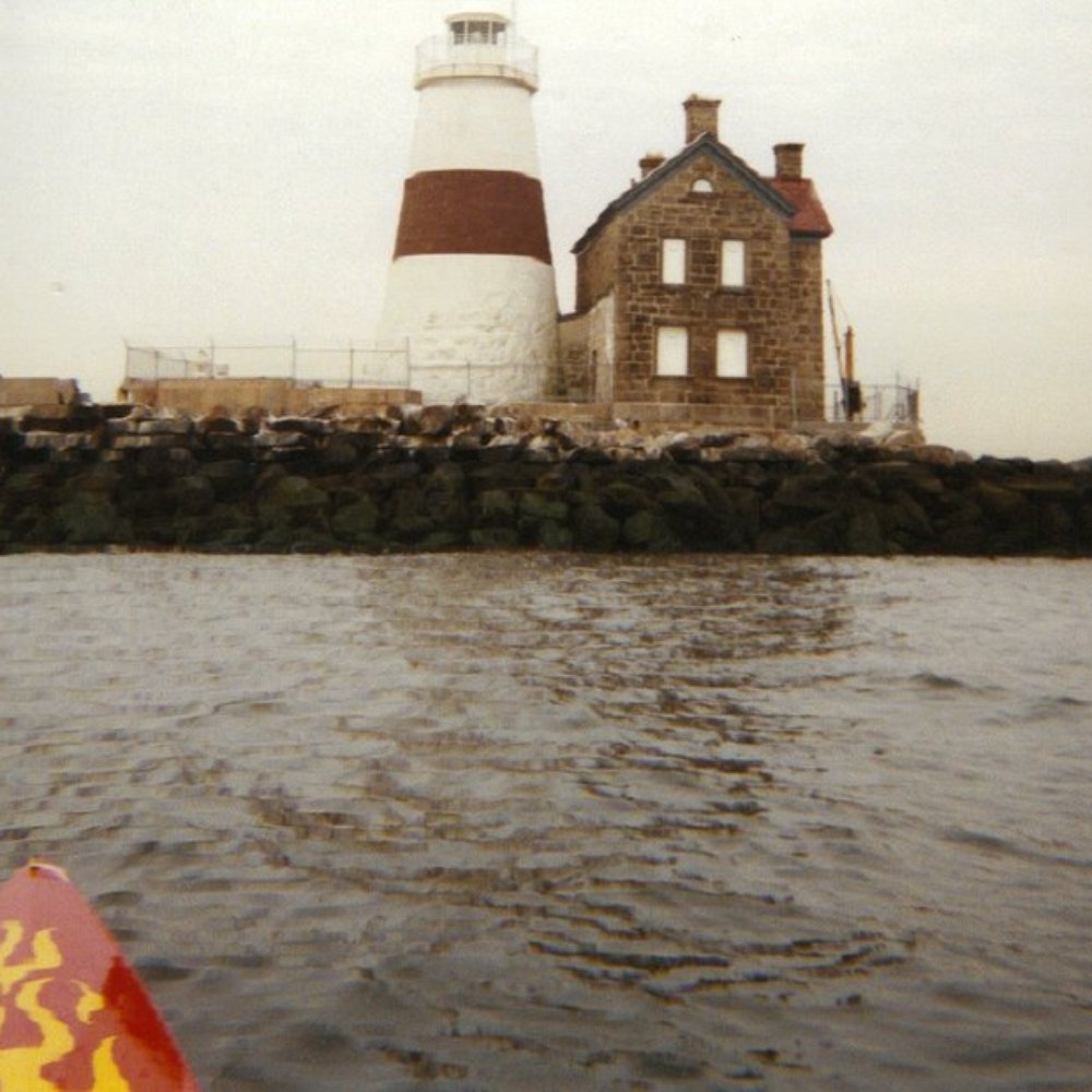 Execution Rocks Lighthouse - Rafting/Kayaking Near Me - Sands Point, New York Execution Rocks Lighthouse - Rafting/Kayaking Near Me - Sands Point, New York