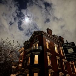 Cobblestone Tours