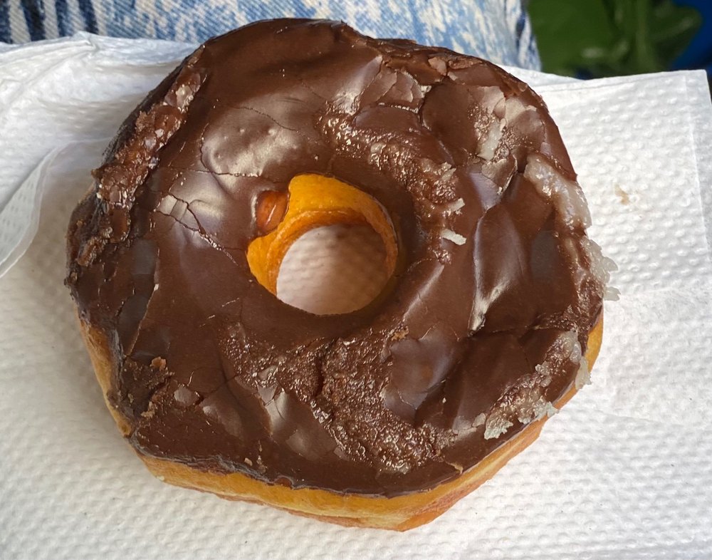 Donut Palace Logo
