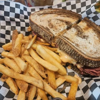 Hickory Tavern - Reuben with fries - Sports Bars Near Me - Columbia, South Carolina