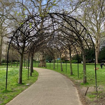 Russell Square - Parks Near Me - London, XGL