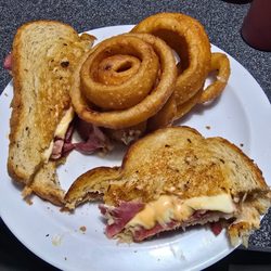 Courtney’s Diner - Rueben and onion rings