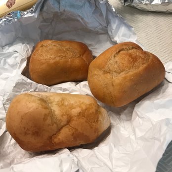 Red Hot & Blue - Tiny hard dinner rolls   One was wrapped separately and was soft - Barbeque Near Me - Laurel, Maryland