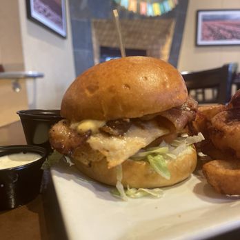 Bob's Burgers and Brew - Yakima - Burgers Near Me - Yakima, Washington