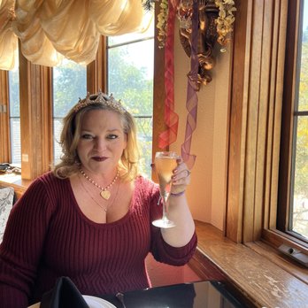 The Queen's Parlour - Grapefruit Rose Mimosa - Tea Rooms Near Me - Manitou Springs, Colorado The Queen's Parlour - Grapefruit Rose Mimosa - Tea Rooms Near Me - Manitou Springs, Colorado