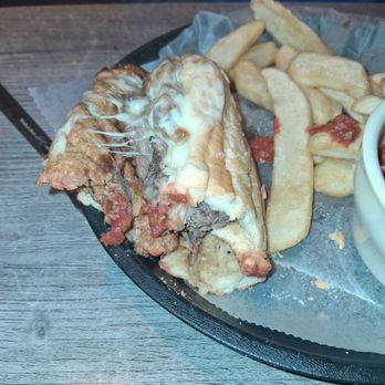 F & O's - Felix and Oscar's - Roast beef and Sausage! - Pizza Near Me - Des Moines, Iowa F & O's - Felix and Oscar's - Roast beef and Sausage! - Pizza Near Me - Des Moines, Iowa