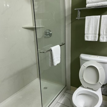 Maple Tree Inn - Hotels Near Me - Sunnyvale, California