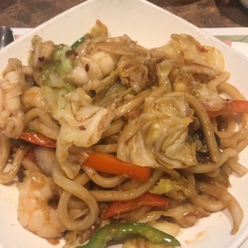 Café Gloucester - Pan fried udon in XO sauce - Hong Kong Style Cafe Near Me - Vancouver, British Columbia Café Gloucester - Pan fried udon in XO sauce - Hong Kong Style Cafe Near Me - Vancouver, British Columbia