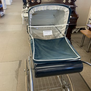 Find Retail & Donation Center - Community Service/Non-Profit Near Me - Edmonton, Alberta