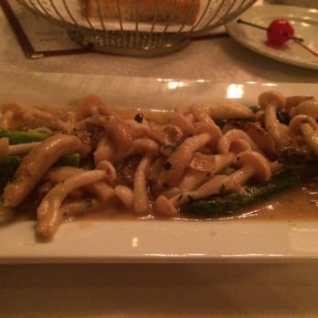 Hy's Steak House - Exotic mushroom with asparagus!!! Pure awesome!! - Steakhouses Near Me - Honolulu, Hawaii Hy's Steak House - Exotic mushroom with asparagus!!! Pure awesome!! - Steakhouses Near Me - Honolulu, Hawaii