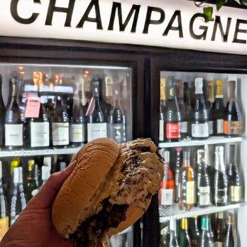 Modest Wine - Burger pop up night - Beer, Wine & Spirits Near Me - Winter Park, Florida Modest Wine - Burger pop up night - Beer, Wine & Spirits Near Me - Winter Park, Florida