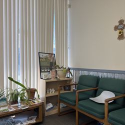 Boehr Chiropractic Clinic - Lobby