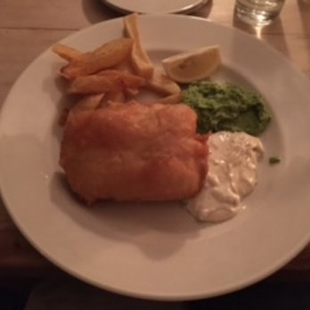 Ffiona's Restaurant - Fish and Chips - British Near Me - London, XGL Ffiona's Restaurant - Fish and Chips - British Near Me - London, XGL