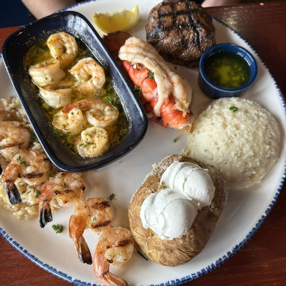 Red Lobster - Seafood Near Me - Liverpool, New York Red Lobster - Seafood Near Me - Liverpool, New York