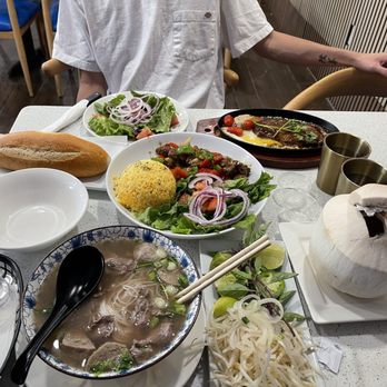 Hot Stone Pho - Vietnamese Near Me - Rosemead, California