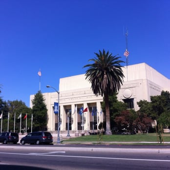 Veterans Memorial Museum - The memorial building from outside - stunning building - Museums Near Me - Fresno, California