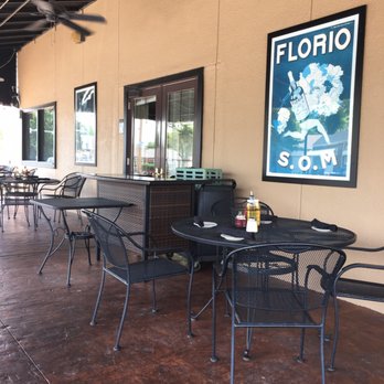 Pietro's - Love the outdoor seating. - Italian Near Me - St. Louis, Missouri Pietro's - Love the outdoor seating. - Italian Near Me - St. Louis, Missouri