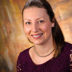 Anna Hunt - Brindley Beach Vacations & Sales