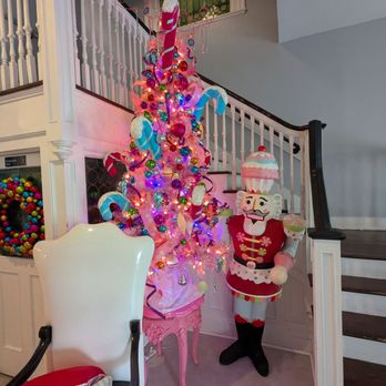 Sweet Pete's Candy - A very nice Christmas tree - Candy Stores Near Me - Jacksonville, Florida Sweet Pete's Candy - A very nice Christmas tree - Candy Stores Near Me - Jacksonville, Florida