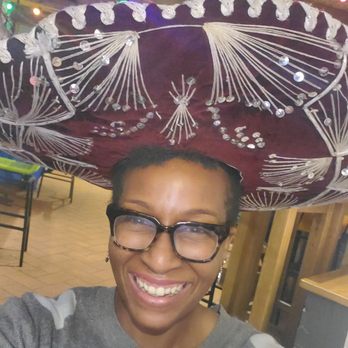 La Chelinda - Birthday hat time - Cocktail Bars Near Me - Madrid, M
