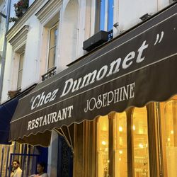 Joséphine chez Dumonet